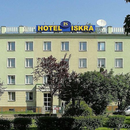 Hotel Iskra Radom Exteriér fotografie