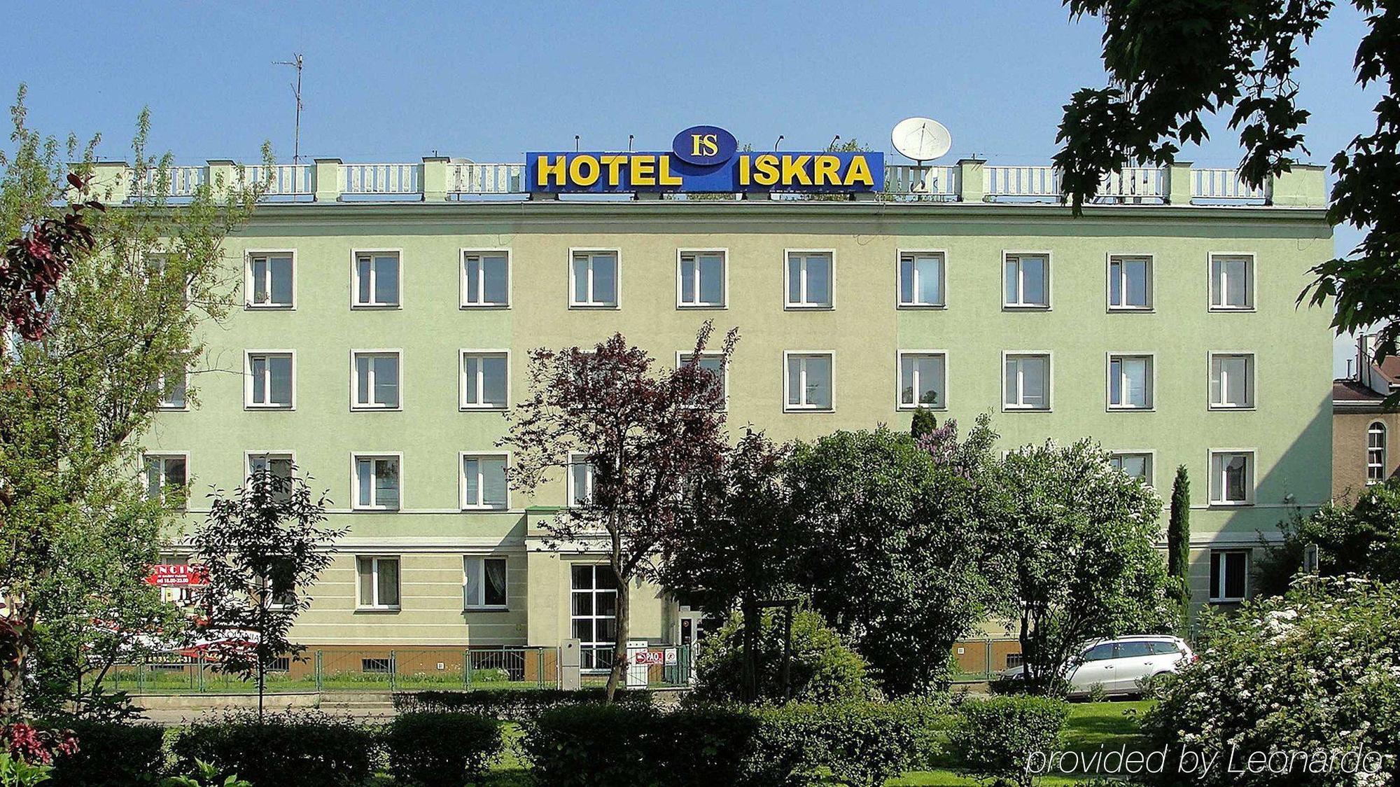 Hotel Iskra Radom Exteriér fotografie