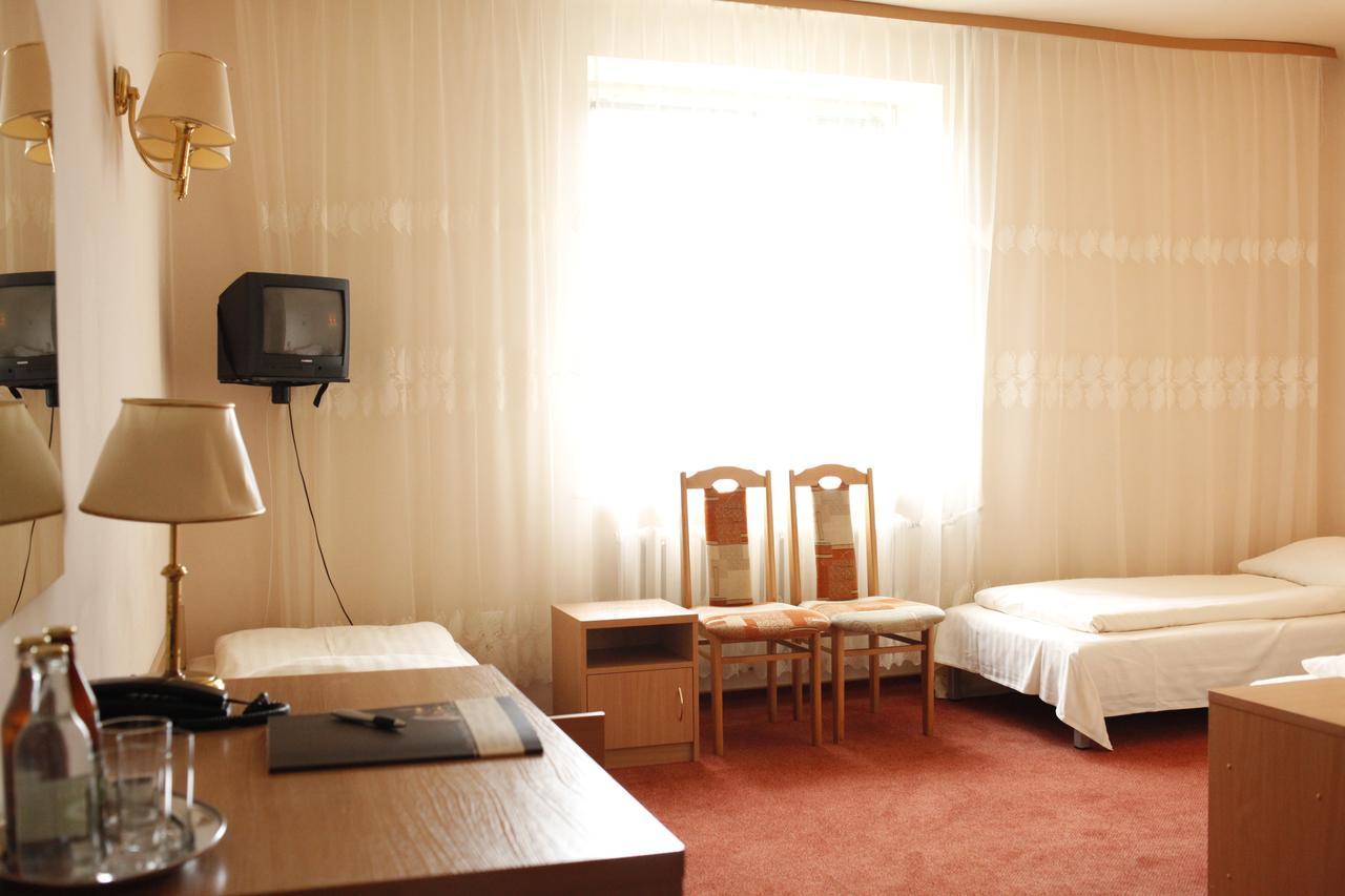 Hotel Iskra Radom Exteriér fotografie